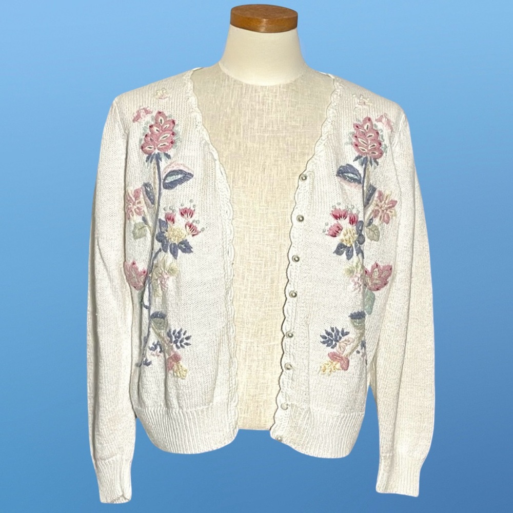 90’s Margules Ivory Floral Embroidered Long Sleeve Button up Cardigan SzS
